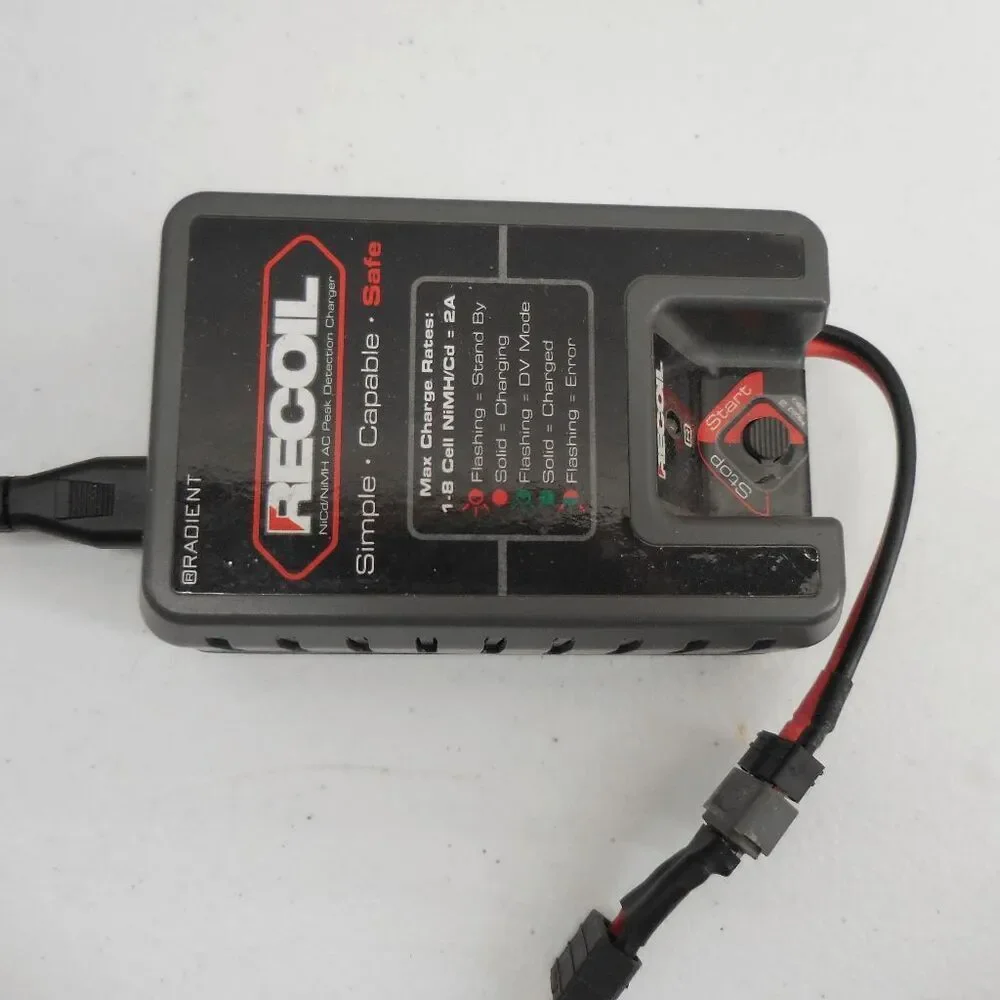 Radient Recoil NiCd/NiMH AC Peak Detection‎ Charger RC Cars Trucks Traxxas LED